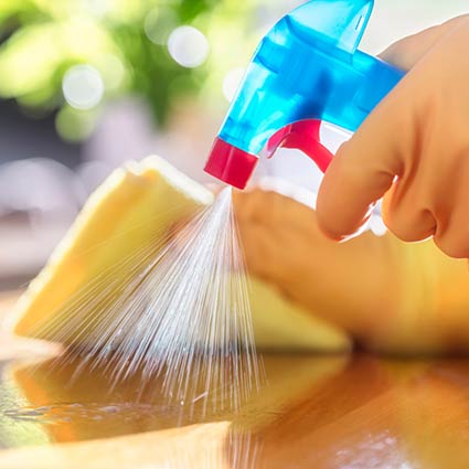 Cleaning agent packaging & spray nozzles